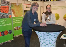 Marcel Wenneker en Josianne Cloutier van WageningenUR. Momenteel zijn zij bezig met onderzoeken naar optimale bewaring met minimaal gebruik van gewasbeschermingsmiddelen.